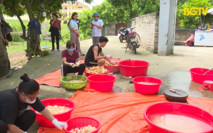 N&ocirc;ng d&acirc;n thi đua sản xuất kinh doanh giỏi 