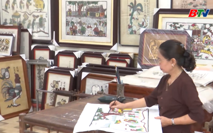 Nữ nghệ nh&acirc;n hơn 50 năm gắn b&oacute; với nghề truyền thống
