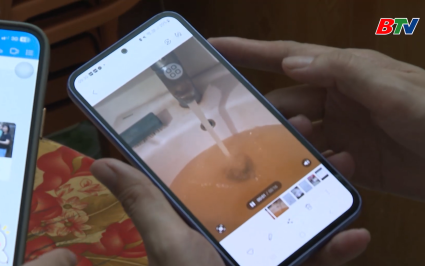 Nước sinh hoạt đổi m&agrave;u, người d&acirc;n lo lắng 