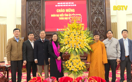 Ph&oacute; B&iacute; thư TT Tỉnh ủy thăm, ch&uacute;c Tết c&aacute;c chức sắc Gi&aacute;o hội Phật gi&aacute;o Việt Nam