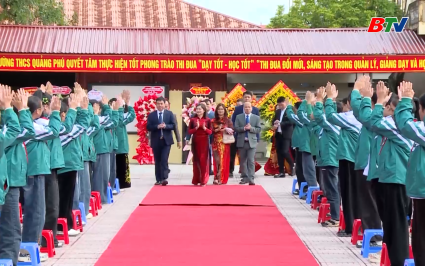 Ph&oacute; Chủ tịch HĐND tỉnh dự Lễ kỷ niệm ng&agrave;y Nh&agrave; gi&aacute;o Việt Nam tại Trường THCS Quảng Ph&uacute; 