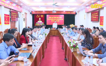 Ph&oacute; Chủ tịch UBND tỉnh l&agrave;m việc với Sở C&ocirc;ng Thương