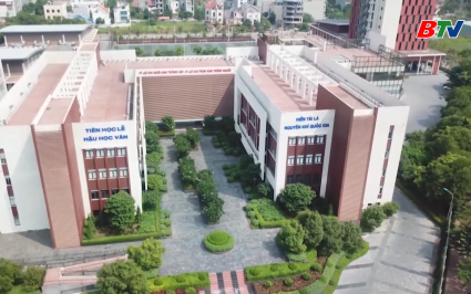 PCT UBND tỉnh l&agrave;m việc với Sở GD&ĐT về chuẩn bị năm học mới