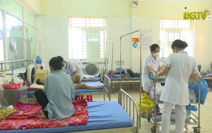 Phấn đấu tr&ecirc;n 99% d&acirc;n số của tỉnh c&oacute; thẻ BHYT