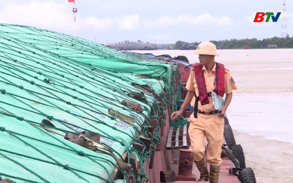 Ph&aacute;p luật v&agrave; cuộc sống: Chấn chỉnh hoạt động bến b&atilde;i v&agrave; đường thủy nội địa theo ph&aacute;p luật