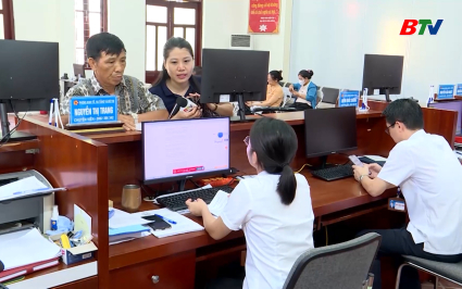 Ph&aacute;p luật v&agrave; cuộc sống: &Yacute; kiến người d&acirc;n, doanh nghiệp về Luật Đất đai sửa đổi