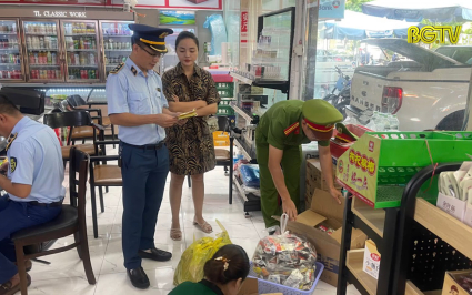 Ph&aacute;t hiện hơn 1.200 sản phẩm b&agrave;y b&aacute;n kh&ocirc;ng r&otilde; nguồn gốc