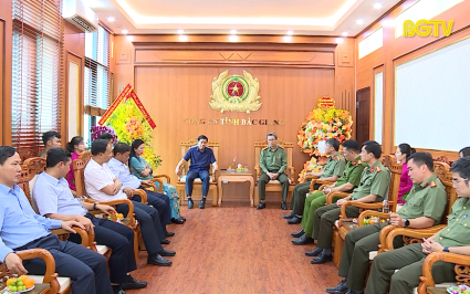 Ph&aacute;t huy truyền thống vẻ vang của lực lượng c&ocirc;ng an nh&acirc;n d&acirc;n
