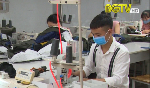Ph&aacute;t huy vai tr&ograve; tổ chức c&ocirc;ng đo&agrave;n trong chăm lo đời sống người lao động
