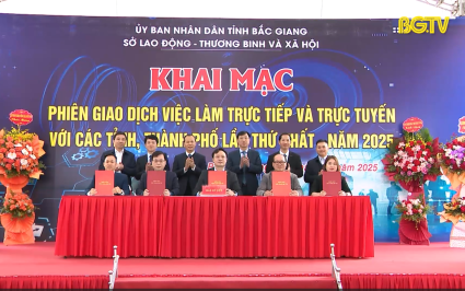 Phi&ecirc;n giao dịch kết nối việc l&agrave;m tại 13 tỉnh, th&agrave;nh phố