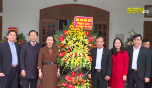 Ph&oacute; B&iacute; thư TT Tỉnh ủy ch&uacute;c mừng Gi&aacute;ng Sinh một số gi&aacute;o xứ trong tỉnh