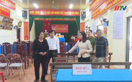 Ph&oacute; Chủ tịch HĐND tỉnh kiểm tra c&ocirc;ng t&aacute;c bầu cử 