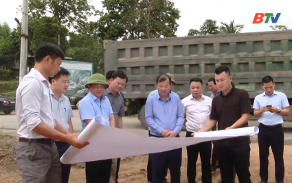Ph&oacute; chủ tịch UBND tỉnh kiểm tra tiến độ thi c&ocirc;ng đường tỉnh 291 