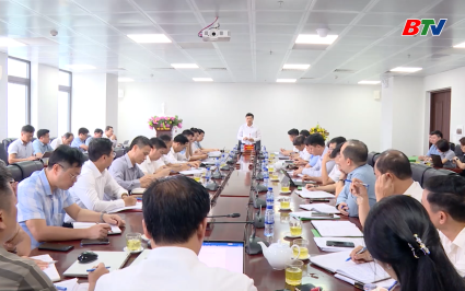 Ph&oacute; Chủ tịch UBND tỉnh l&agrave;m việc với Sở N&ocirc;ng nghiệp & M&ocirc;i trường