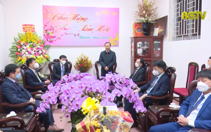 Ph&oacute; Chủ tịch UBND tỉnh thăm, ch&uacute;c Tết Đ&agrave;i PT-TH Bắc Giang