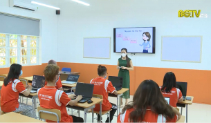 Phổ th&ocirc;ng Cao đẳng - M&ocirc; h&igrave;nh hướng nghiệp cho học sinh THCS