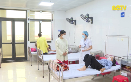 Ph&ograve;ng bệnh cho người cao tuổi khi thời tiết giao m&ugrave;a