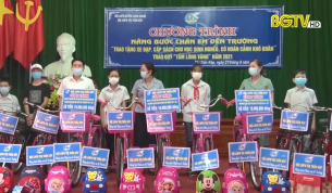 Phong tr&agrave;o "Biến r&aacute;c thải th&agrave;nh xe đạp"