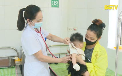 Ph&ograve;ng v&agrave; trị bệnh vi&ecirc;m tiểu phế quản ở trẻ em 