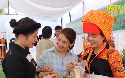 Phụ nữ khởi nghiệp s&aacute;ng tạo v&agrave; chuyển đổi xanh 