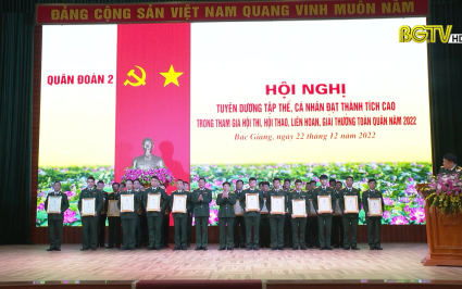 Qu&acirc;n đo&agrave;n 2 khen thưởng tập thể, c&aacute; nh&acirc;n c&oacute; th&agrave;nh t&iacute;ch cao