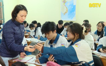 Quản l&yacute; học sinh sử dụng điện thoại th&ocirc;ng minh trong học tập 