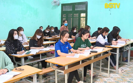 Quan t&acirc;m ph&aacute;t triển Đảng vi&ecirc;n mới l&agrave; học sinh, sinh vi&ecirc;n 
