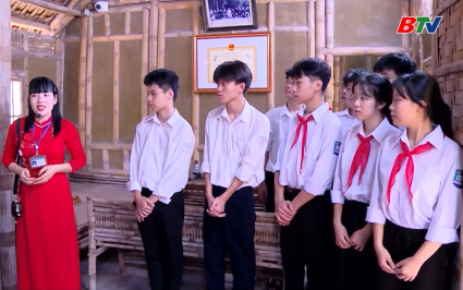 Qu&ecirc; hương Ph&ugrave; Kh&ecirc; noi gương Tổng B&iacute; thư Nguyễn Văn Cừ