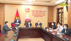 Quốc hội thảo luận cơ cấu lại nền kinh tế v&agrave; quy hoạch sử dụng đất quốc gia
