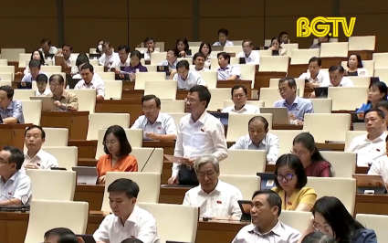 Quốc hội thảo luận dự &aacute;n Luật T&agrave;i nguy&ecirc;n nước (sửa đổi)