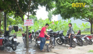 Rửa xe g&acirc;y quỹ ủng hộ miền Trung
