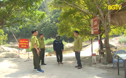 Sơn Động tạm dừng hoạt động trải nghiệm, d&atilde; ngoại tự ph&aacute;t trong rừng