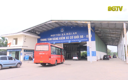 Siết chặt c&ocirc;ng t&aacute;c kiểm định đối với xe &ocirc; t&ocirc; đưa đ&oacute;n c&ocirc;ng nh&acirc;n 