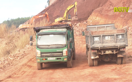 Siết chặt quản l&yacute; hoạt động khai th&aacute;c t&agrave;i nguy&ecirc;n, kho&aacute;ng sản
