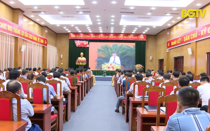 Sơ kết c&ocirc;ng t&aacute;c kiểm tra, gi&aacute;m s&aacute;t của Đảng 