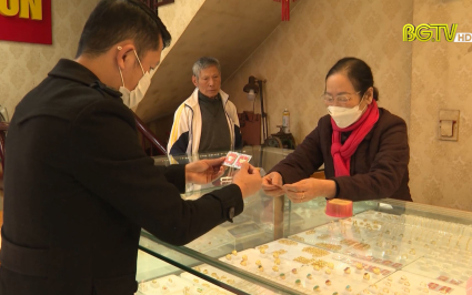 S&ocirc;i động h&agrave;ng v&agrave;ng ng&agrave;y v&iacute;a thần t&agrave;i