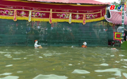 S&ocirc;i động kh&ocirc;ng gian rối nước mừng Quốc kh&aacute;nh