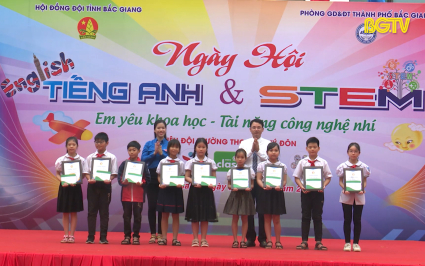 S&ocirc;i nổi ng&agrave;y hội tiếng Anh v&agrave; Stem