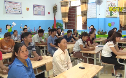 Sơn Động: C&aacute;c trường c&ocirc;ng khai khoản thu, chi đầu năm học
