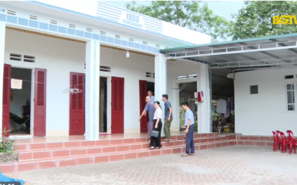 Sơn Động hỗ trợ nh&agrave; ở cho người c&oacute; c&ocirc;ng với C&aacute;ch mạng
