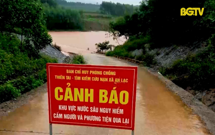 Sơn Động: Ngầm tr&agrave;n ngập ảnh hưởng tới giao th&ocirc;ng 