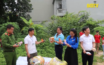 Sơn Động ti&ecirc;u hủy thực phẩm kh&ocirc;ng r&otilde; nguồn gốc