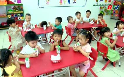 Sữa học đường - hiệu quả từ ch&iacute;nh s&aacute;ch nh&acirc;n văn