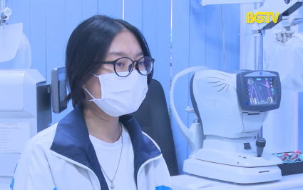 Tầm quan trọng của việc đo tật kh&uacute;c xạ mắt 