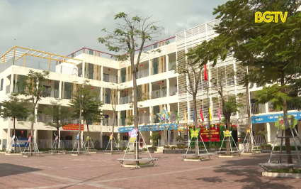 Tăng cường quản lý các khoản thu đ&acirc;̀u năm học  