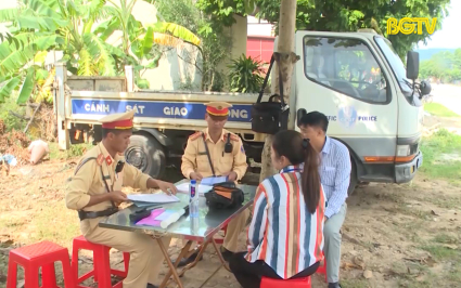 Tăng cường bảo đảm trật tự ATGT dịp cuối năm 2023 