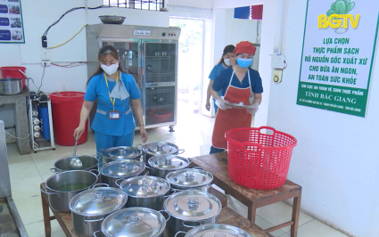 Lục Nam tăng cường kiểm so&aacute;t, cải thiện bữa ăn b&aacute;n tr&uacute;