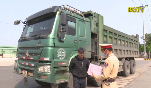 Tăng cường kiểm so&aacute;t tải trọng phương tiện