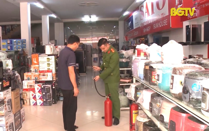 Tăng cường kiểm tra c&ocirc;ng t&aacute;c PCCC dịp cuối năm 