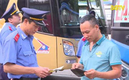 Tăng cường quản l&yacute; phương tiện vận tải h&agrave;nh kh&aacute;ch